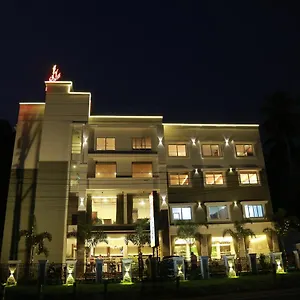 Hotell Sky Paradise, Iritti