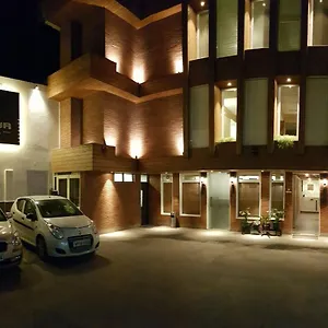 Mayur Bar And Restaurant 2*, Shimla India